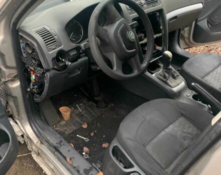 Серый Шкода Октавия, объемом двигателя 1.6 л и пробегом 120 тыс. км за 2500 $, фото 5 на Automoto.ua