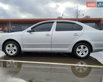 Шкода Октавия 2011 в Виннице на Automoto.ua Серый Шкода Октавия, объемом двигателя 1.6 л и пробегом 279 тыс. км за 8800 $, фото 9 на Automoto.ua