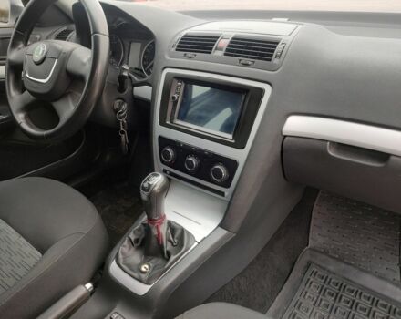 Серый Шкода Октавия, объемом двигателя 1.8 л и пробегом 162 тыс. км за 7500 $, фото 7 на Automoto.ua