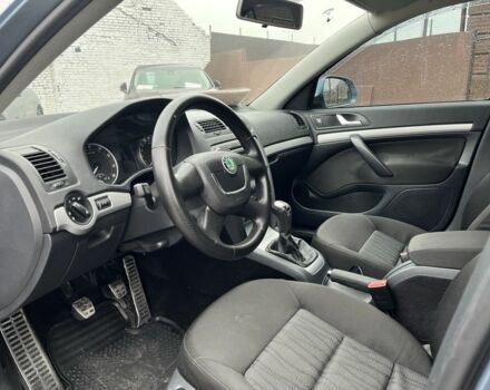 Серый Шкода Октавия, объемом двигателя 1.8 л и пробегом 280 тыс. км за 7900 $, фото 9 на Automoto.ua