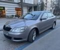 Серый Шкода Октавия, объемом двигателя 2 л и пробегом 240 тыс. км за 2550 $, фото 1 на Automoto.ua