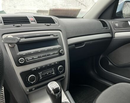 Серый Шкода Октавия, объемом двигателя 1.8 л и пробегом 280 тыс. км за 7900 $, фото 13 на Automoto.ua