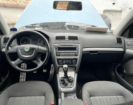 Серый Шкода Октавия, объемом двигателя 1.8 л и пробегом 280 тыс. км за 7900 $, фото 19 на Automoto.ua