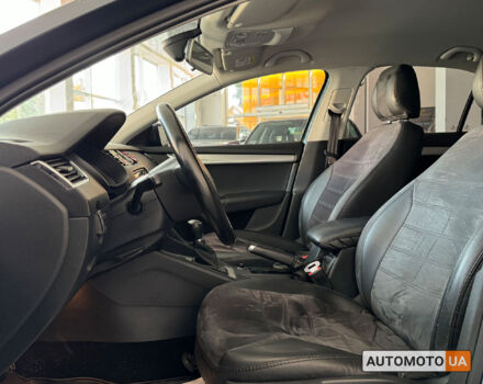 Серый Шкода Октавия, объемом двигателя 2 л и пробегом 261 тыс. км за 13750 $, фото 10 на Automoto.ua