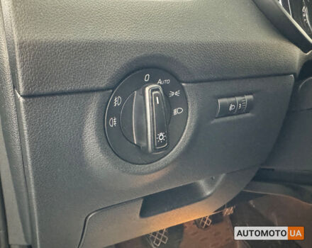 Серый Шкода Октавия, объемом двигателя 2 л и пробегом 261 тыс. км за 13750 $, фото 12 на Automoto.ua