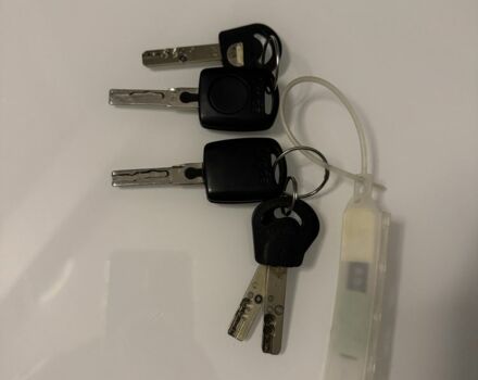 Серый Шкода Октавия, объемом двигателя 1.6 л и пробегом 260 тыс. км за 5000 $, фото 10 на Automoto.ua