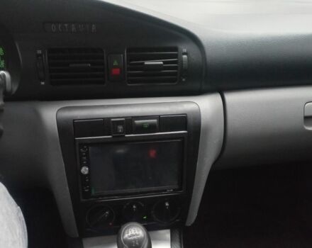 Сірий Шкода Октавія, об'ємом двигуна 1.6 л та пробігом 272 тис. км за 3000 $, фото 5 на Automoto.ua