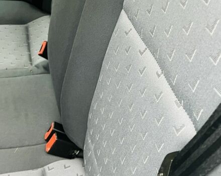 Серый Шкода Октавия, объемом двигателя 1.6 л и пробегом 92 тыс. км за 6000 $, фото 12 на Automoto.ua