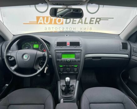 Серый Шкода Октавия, объемом двигателя 1.6 л и пробегом 369 тыс. км за 5500 $, фото 15 на Automoto.ua