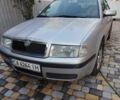 Серый Шкода Октавия, объемом двигателя 1.6 л и пробегом 295 тыс. км за 3900 $, фото 1 на Automoto.ua