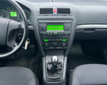 Серый Шкода Октавия, объемом двигателя 1.6 л и пробегом 369 тыс. км за 5500 $, фото 18 на Automoto.ua