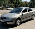 Сірий Шкода Октавія, об'ємом двигуна 2 л та пробігом 300 тис. км за 2545 $, фото 1 на Automoto.ua