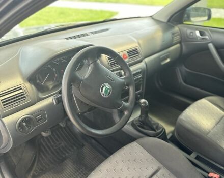 Сірий Шкода Октавія, об'ємом двигуна 1.6 л та пробігом 300 тис. км за 5200 $, фото 6 на Automoto.ua