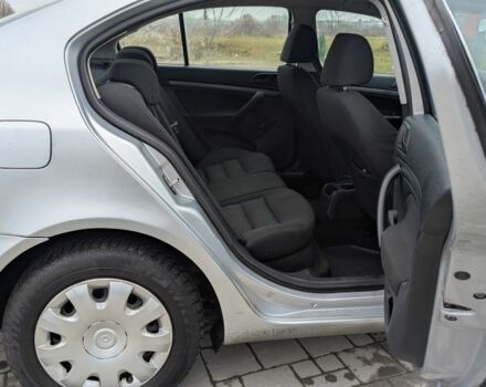 Серый Шкода Октавия, объемом двигателя 0 л и пробегом 281 тыс. км за 3734 $, фото 5 на Automoto.ua