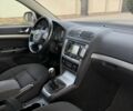 Сірий Шкода Октавія, об'ємом двигуна 1.2 л та пробігом 250 тис. км за 6650 $, фото 11 на Automoto.ua