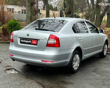 Серый Шкода Октавия, объемом двигателя 1.6 л и пробегом 226 тыс. км за 6990 $, фото 5 на Automoto.ua