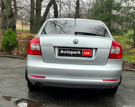 Серый Шкода Октавия, объемом двигателя 1.6 л и пробегом 226 тыс. км за 6990 $, фото 6 на Automoto.ua