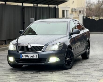 Серый Шкода Октавия, объемом двигателя 1.6 л и пробегом 265 тыс. км за 5350 $, фото 2 на Automoto.ua