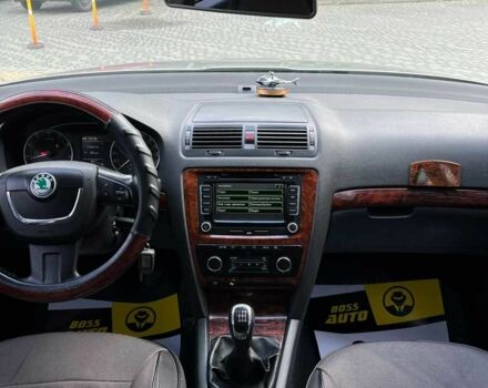 Серый Шкода Октавия, объемом двигателя 1.8 л и пробегом 155 тыс. км за 8999 $, фото 10 на Automoto.ua