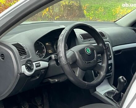 Серый Шкода Октавия, объемом двигателя 1.6 л и пробегом 226 тыс. км за 6990 $, фото 10 на Automoto.ua