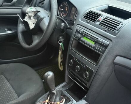 Серый Шкода Октавия, объемом двигателя 1.4 л и пробегом 220 тыс. км за 2650 $, фото 6 на Automoto.ua