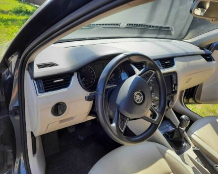 Серый Шкода Октавия, объемом двигателя 1.6 л и пробегом 135 тыс. км за 13500 $, фото 2 на Automoto.ua