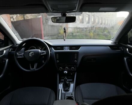 Серый Шкода Октавия, объемом двигателя 1.6 л и пробегом 235 тыс. км за 14700 $, фото 3 на Automoto.ua