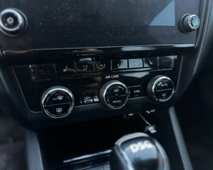 Серый Шкода Октавия, объемом двигателя 1.6 л и пробегом 235 тыс. км за 14700 $, фото 5 на Automoto.ua