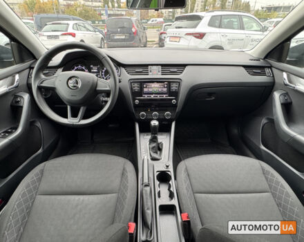 Шкода Октавия 2019 в Киеве на Automoto.ua Серый Шкода Октавия, объемом двигателя 1.6 л и пробегом 164 тыс. км за 14900 $, фото 17 на Automoto.ua