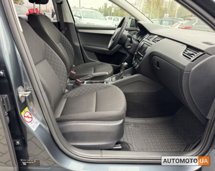 Шкода Октавия 2019 в Киеве на Automoto.ua Серый Шкода Октавия, объемом двигателя 1.6 л и пробегом 164 тыс. км за 14900 $, фото 18 на Automoto.ua