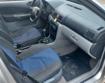 Серый Шкода Октавия, объемом двигателя 1.6 л и пробегом 230 тыс. км за 2800 $, фото 6 на Automoto.ua