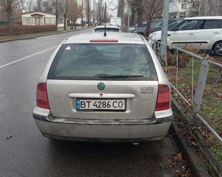 Сірий Шкода Октавія, об'ємом двигуна 1.6 л та пробігом 420 тис. км за 355 $, фото 4 на Automoto.ua