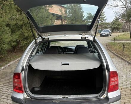 Сірий Шкода Октавія, об'ємом двигуна 1.6 л та пробігом 195 тис. км за 3750 $, фото 3 на Automoto.ua