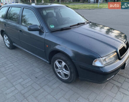 Серый Шкода Октавия, объемом двигателя 1.6 л и пробегом 282 тыс. км за 3300 $, фото 2 на Automoto.ua