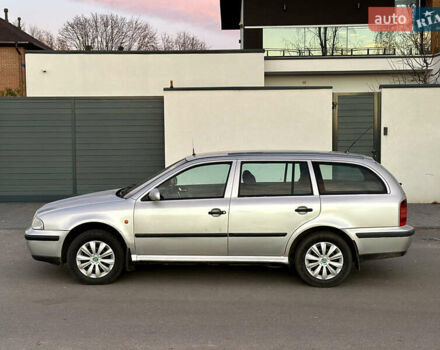 Серый Шкода Октавия, объемом двигателя 1.6 л и пробегом 230 тыс. км за 3500 $, фото 6 на Automoto.ua