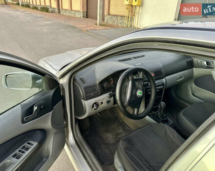 Серый Шкода Октавия, объемом двигателя 1.6 л и пробегом 230 тыс. км за 3500 $, фото 10 на Automoto.ua