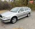 Серый Шкода Октавия, объемом двигателя 1.6 л и пробегом 272 тыс. км за 4200 $, фото 1 на Automoto.ua