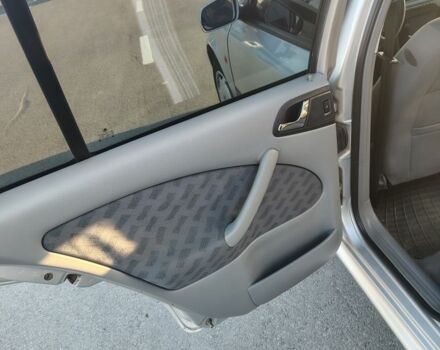 Серый Шкода Октавия, объемом двигателя 1.6 л и пробегом 225 тыс. км за 3800 $, фото 4 на Automoto.ua