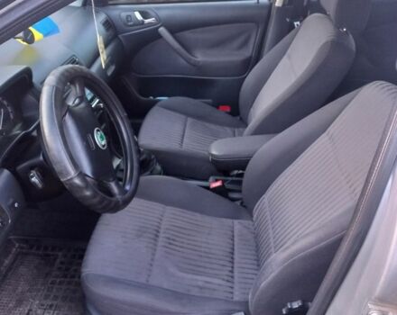 Серый Шкода Октавия, объемом двигателя 1.8 л и пробегом 280 тыс. км за 4800 $, фото 3 на Automoto.ua