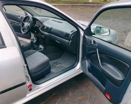 Сірий Шкода Октавія, об'ємом двигуна 1.6 л та пробігом 300 тис. км за 4400 $, фото 4 на Automoto.ua