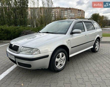 Шкода Октавия 2001 в Черкассах на Automoto.ua Серый Шкода Октавия, объемом двигателя 1.6 л и пробегом 305 тыс. км за 4650 $, фото 4 на Automoto.ua
