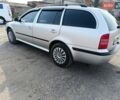 Серый Шкода Октавия, объемом двигателя 1.98 л и пробегом 210 тыс. км за 3900 $, фото 2 на Automoto.ua