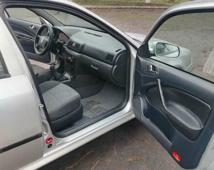 Сірий Шкода Октавія, об'ємом двигуна 1.6 л та пробігом 300 тис. км за 4400 $, фото 7 на Automoto.ua