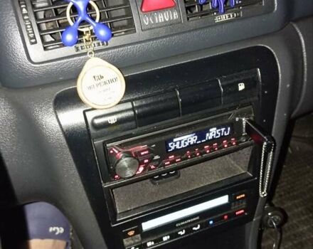 Серый Шкода Октавия, объемом двигателя 1.8 л и пробегом 286 тыс. км за 3500 $, фото 3 на Automoto.ua