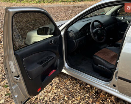 Сірий Шкода Октавія, об'ємом двигуна 1.98 л та пробігом 230 тис. км за 5000 $, фото 8 на Automoto.ua