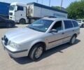 Сірий Шкода Октавія, об'ємом двигуна 1.6 л та пробігом 400 тис. км за 1802 $, фото 1 на Automoto.ua