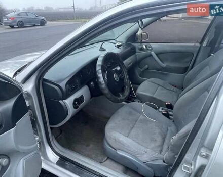 Серый Шкода Октавия, объемом двигателя 1.6 л и пробегом 300 тыс. км за 3350 $, фото 12 на Automoto.ua