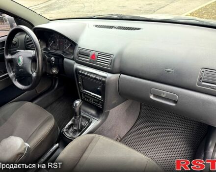 Серый Шкода Октавия, объемом двигателя 2 л и пробегом 265 тыс. км за 3900 $, фото 10 на Automoto.ua