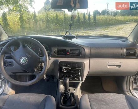 Сірий Шкода Октавія, об'ємом двигуна 1.6 л та пробігом 300 тис. км за 2750 $, фото 15 на Automoto.ua