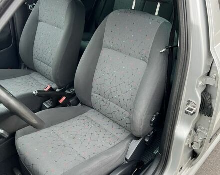 Серый Шкода Октавия, объемом двигателя 1.6 л и пробегом 236 тыс. км за 4300 $, фото 12 на Automoto.ua